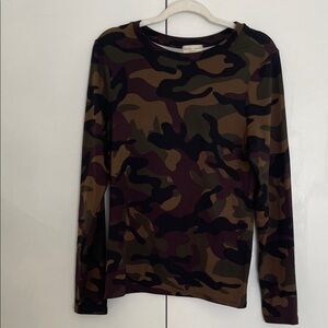 Camo Buttery-Soft Athleisure Top | Second-Skin Align Feel